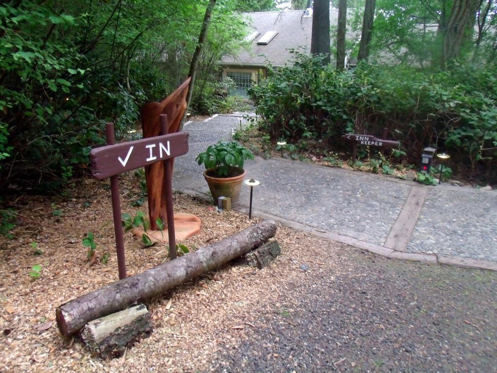 Inn To The Woods Friday Harbor Exteriör bild